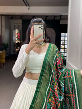 Load image into Gallery viewer, White Lucknavi Foil Mirrorwork Georgette With Green Bandhni Dupatta Lehenga Choli