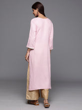 Load image into Gallery viewer, Indo Era Pink Embroidered Straight Kurtas