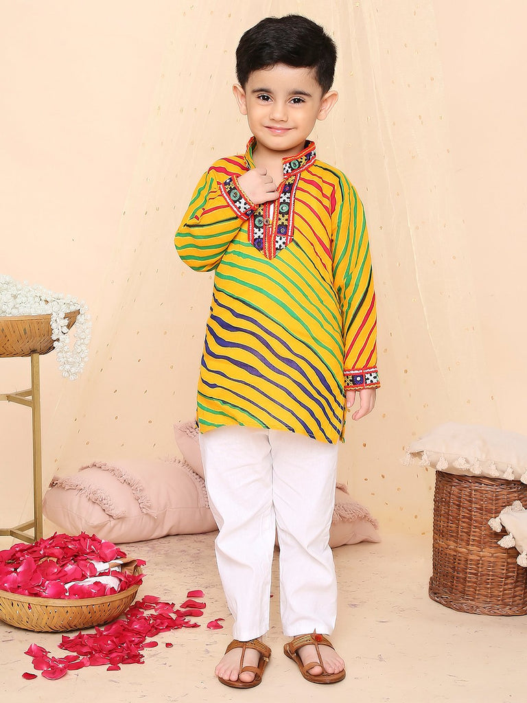 Yellow Boys Lehariya Print Kurta Pyjama